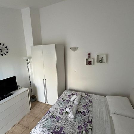 Apartment Nina Starigrad Paklenica Eksteriør bilde